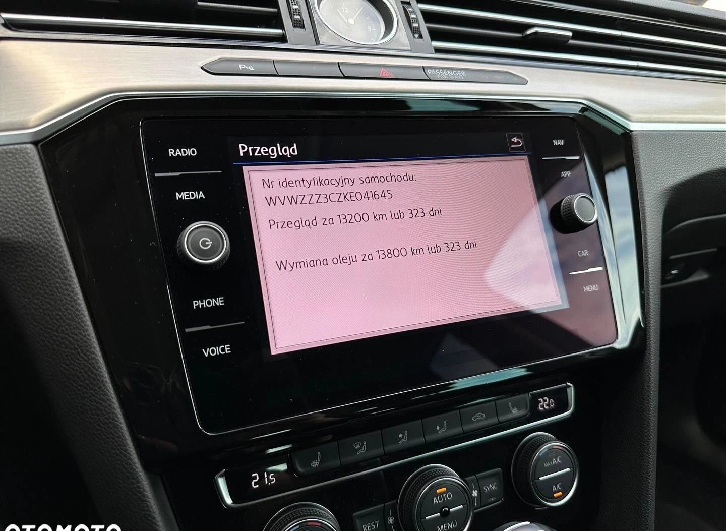 Volkswagen Passat cena 94900 przebieg: 106800, rok produkcji 2018 z Krasnystaw małe 742
